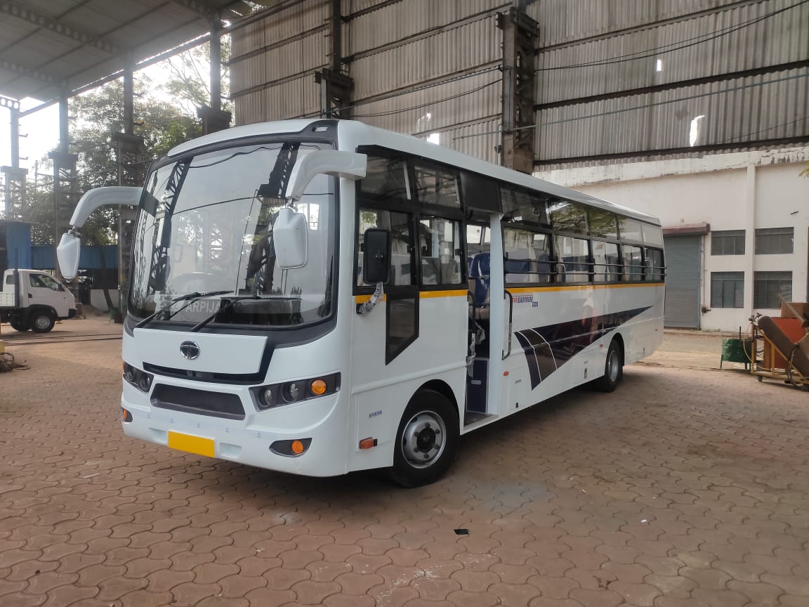 Rishi Tour And Travels car 15