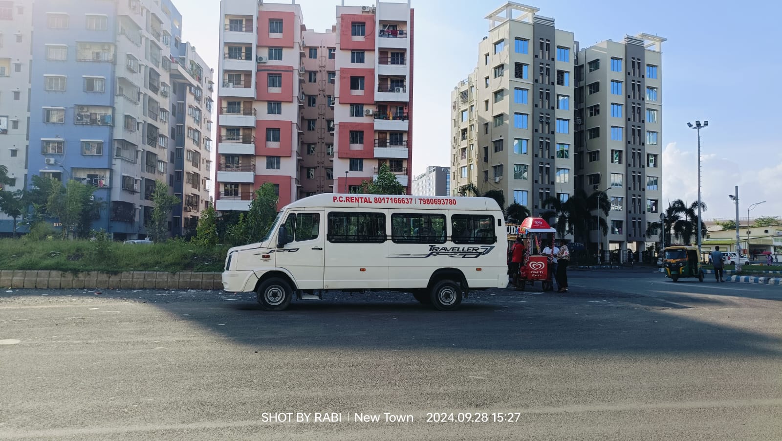 Rishi Tour And Travels car 40