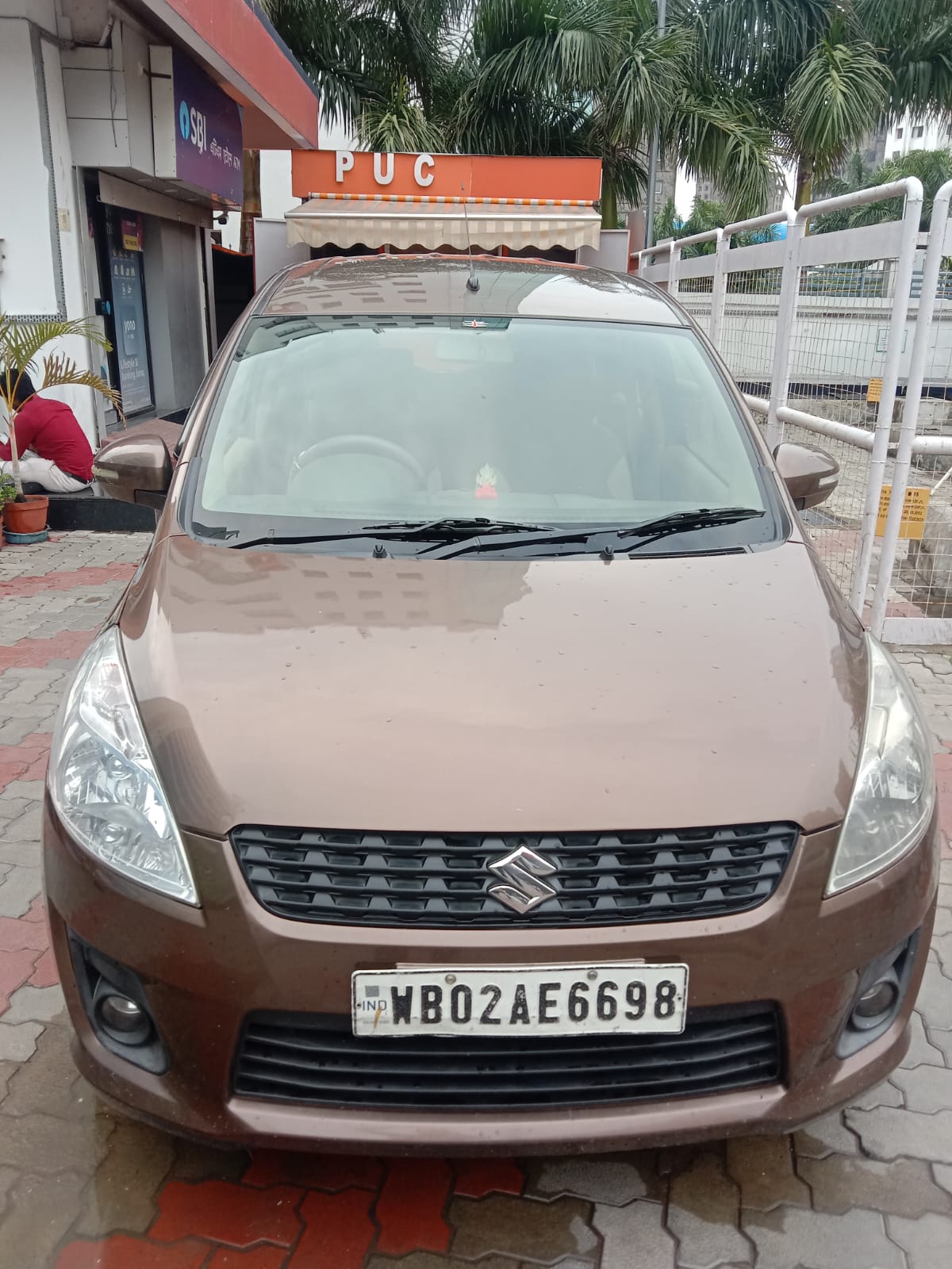 Rishi Tour And Travels car 52