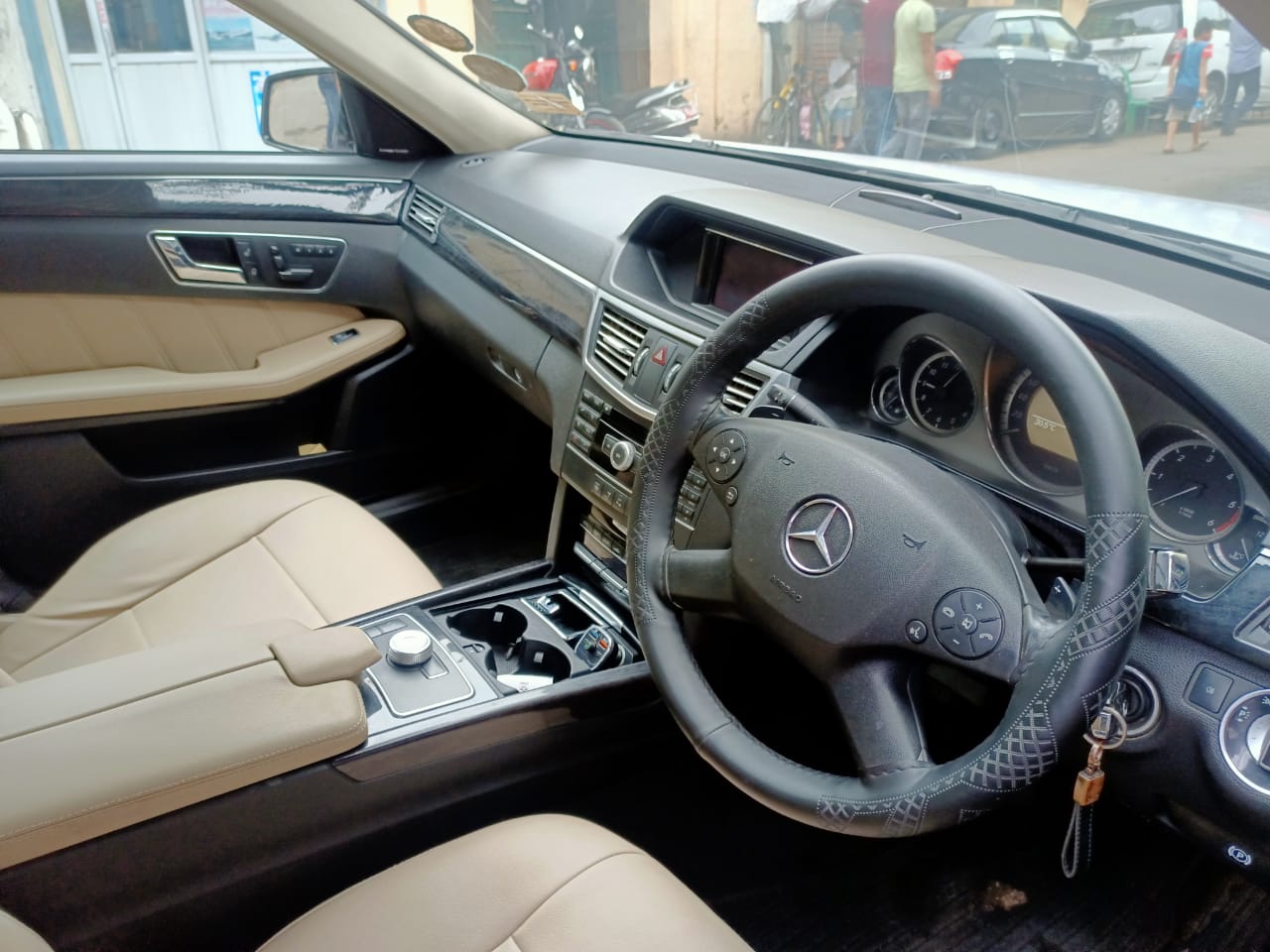 Rishi Tour And Travels car 55