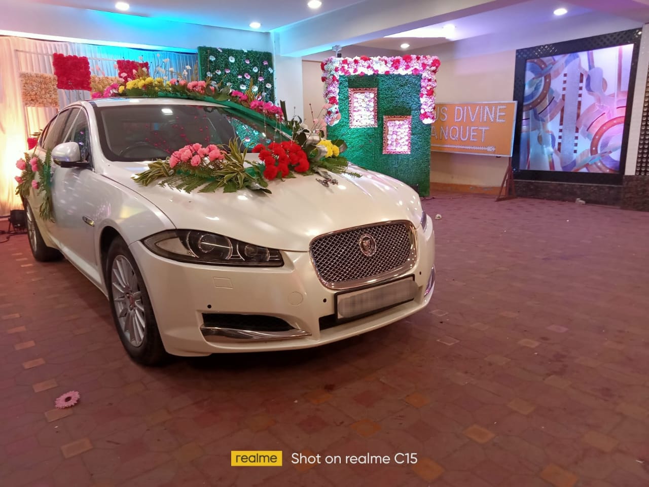 Rishi Tour And Travels car 64