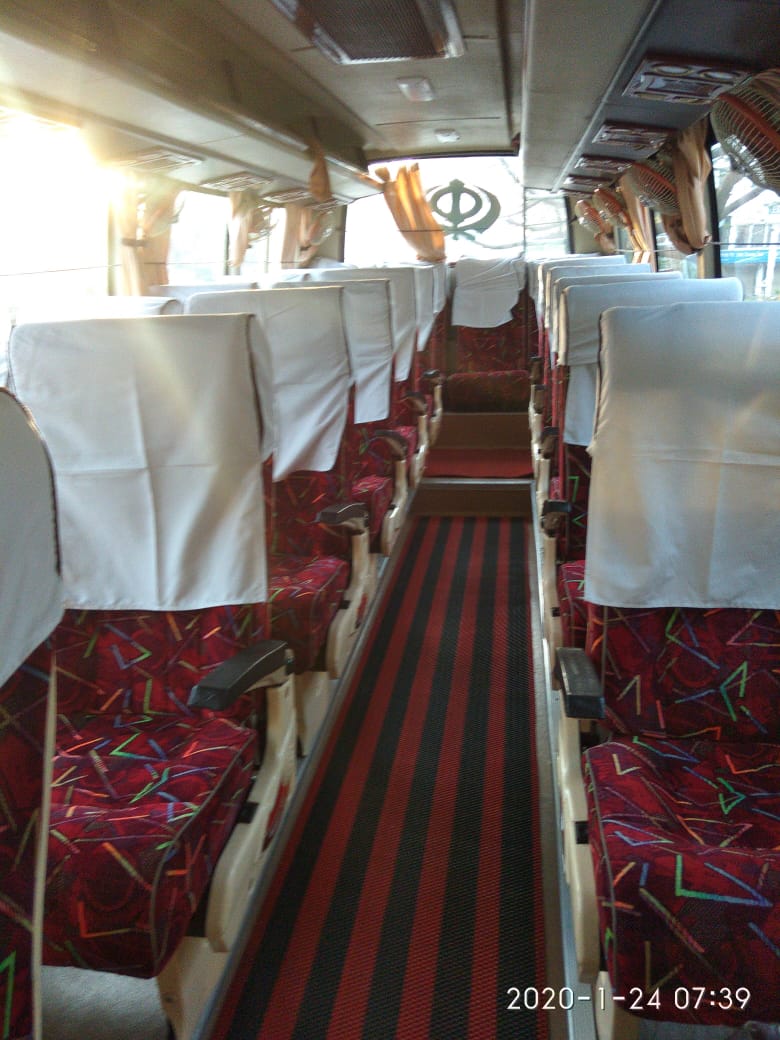 Rishi Tour And Travels car 80
